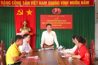 CÔNG TY HOÀNG YẾN LOGISTICS TIẾN BƯỚC DƯỚI CỜ ĐẢNG